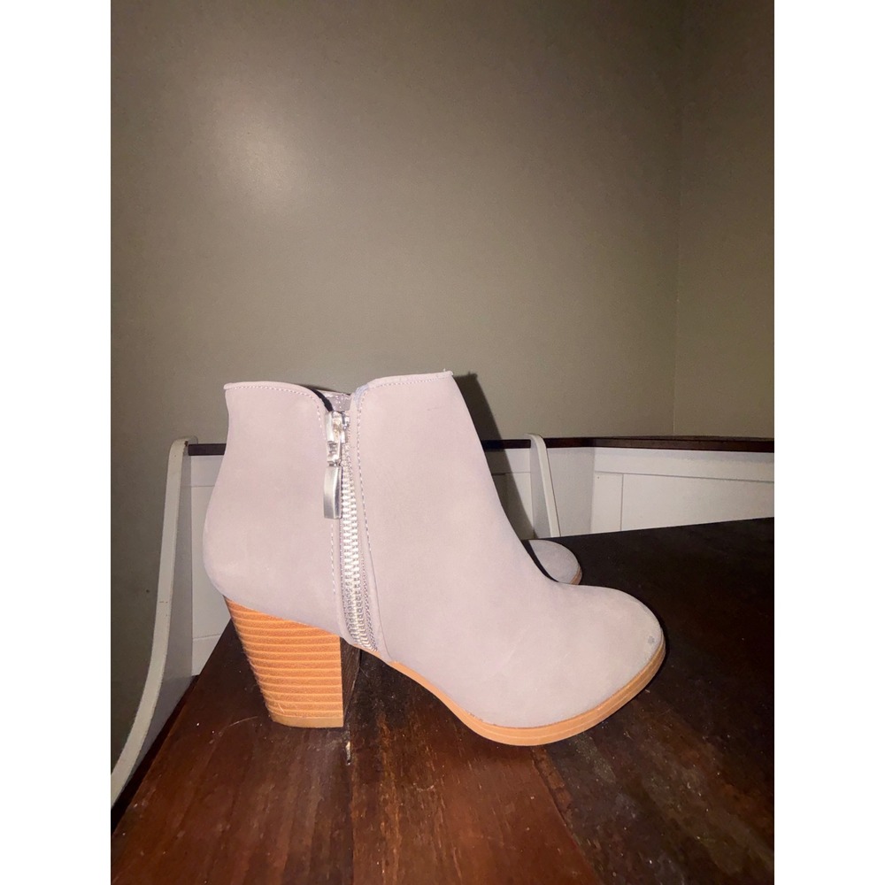 Style & Co Womens Grey Faux Suede Ankle Boots Block Heel Size 5.5M